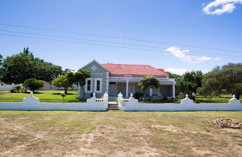 Paarl House | Beautiful Private Farm House With Vineyards On Doorstep