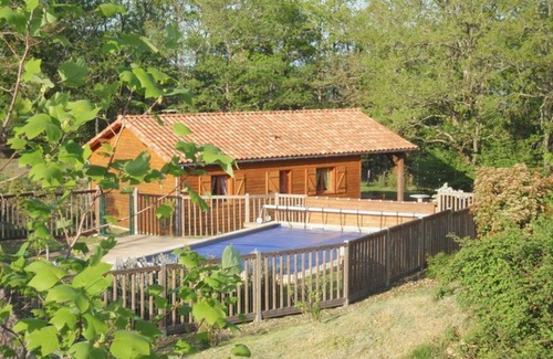 Loupiac House | Beautiful private villa with WIFI, A/C, private pool, TV, terrace, pets allowed and panoramic view