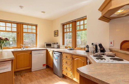 Nethy Bridge Villa | Beautiful private villa for 8 people with WIFI, TV and patio