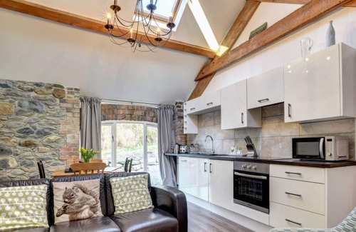 Brynrefail House | Beautiful private villa for 4 people with WIFI, TV, patio, panoramic view and parking