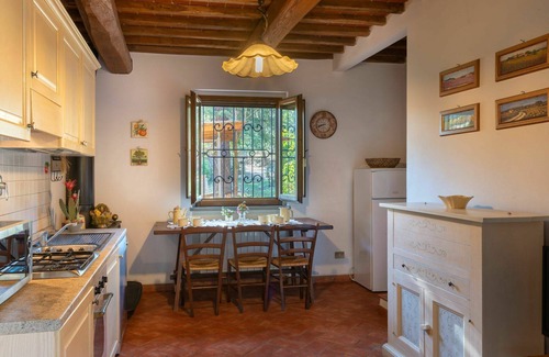 Montevarchi Villa | Beautiful private villa with WIFI, private pool, TV, balcony, pets allowed and panoramic view