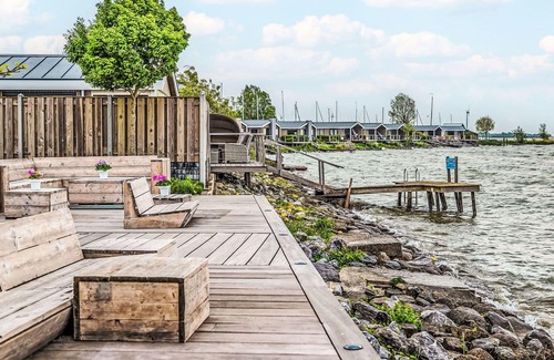 Bovenkarspel House | Beautiful private villa for 4 guests with WIFI, TV and terrace