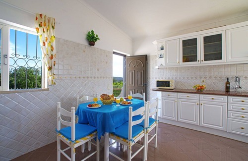 Mem Moniz House | Beautiful private villa for 6 guests with A/C, WIFI, private pool, TV and terrace