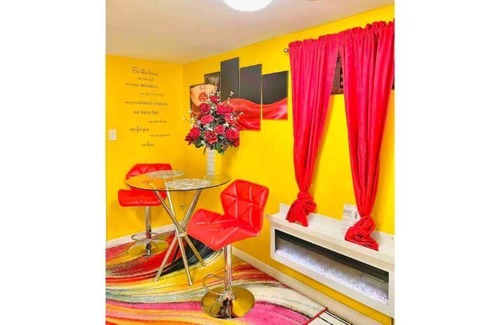 South Jamaica Apartment | Beautiful Private Studio w/ backyard for 2 guests.