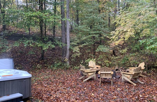 New Marshfield Cabin | Beautiful, private, serene and clean! Near Athens and Hocking Hills.