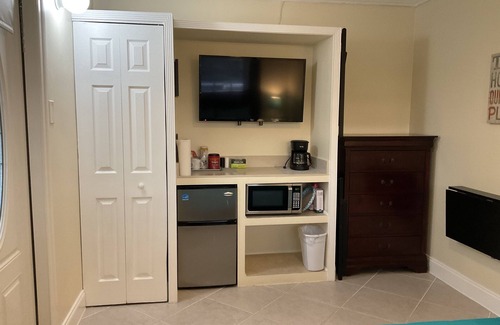Pompano Beach Apartment | Beautiful Private Room near beach