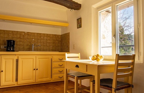 Tourrettes House | Beautiful private villa for 4 guests with A/C, TV, patio and pets allowed
