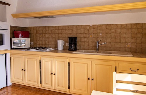 Tourrettes House | Beautiful private villa for 4 guests with A/C, TV, patio and pets allowed