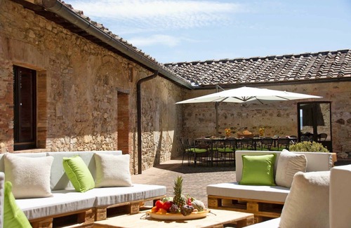 Castellina in Chianti Villa | Beautiful private villa with WIFI, private pool, TV, patio and panoramic view, close to Siena