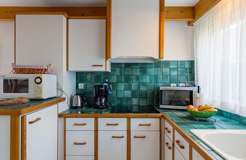 Plounevez-Lochrist House | Beautiful private villa for 3 guests with WIFI, TV, terrace and pets allowed