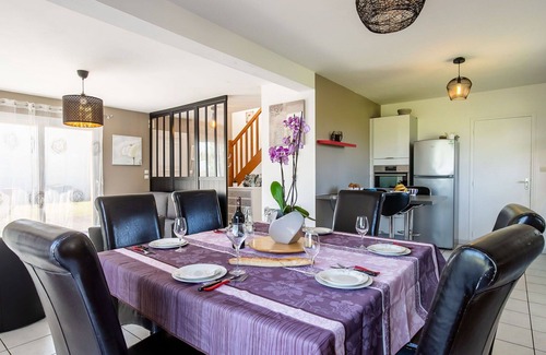 Guisseny House | Beautiful private villa for 6 guests with WIFI, TV and terrace