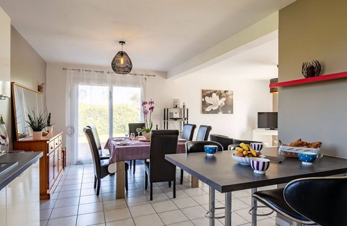 Guisseny House | Beautiful private villa for 6 guests with WIFI, TV and terrace