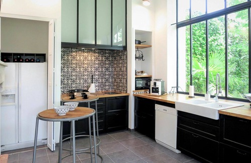Vertheuil House | Beautiful private villa for 4 guests with WIFI, private pool and terrace
