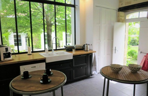 Vertheuil House | Beautiful private villa for 4 guests with WIFI, private pool and terrace