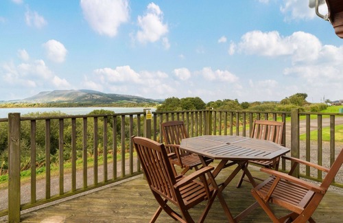 Kinross House | Beautiful private villa for 4 guests with WIFI, TV, balcony and pets allowed