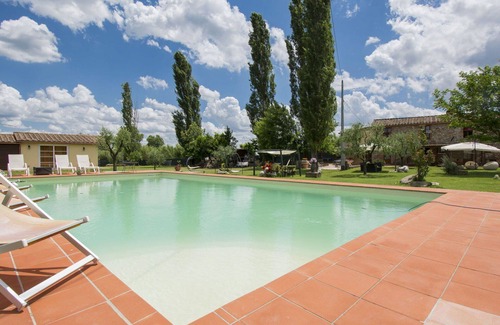Cascine-La Croce Villa | Beautiful private villa for 14 guests with WIFI, A/C, private pool, TV, patio and pets allowed