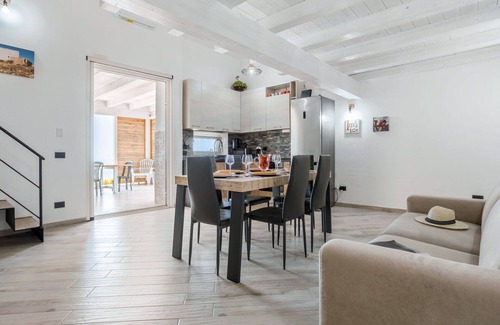 Realmonte Villa | Beautiful private villa for 6 people with A/C, WIFI, TV, terrace, pets allowed and panoramic view