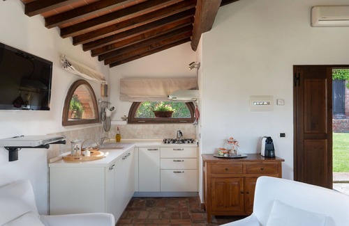 Santarello Villa | Beautiful private villa with hot tub, WIFI, private pool, TV, pets allowed, close to Montepulciano