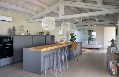 Ferretto Villa | Beautiful private villa for 6 people with A/C, private pool, sauna, TV and patio, close to Cortona