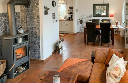 Barkholt House | Beautiful private villa for 4 guests with TV and terrace