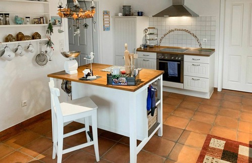 Barkholt House | Beautiful private villa for 4 guests with TV and terrace