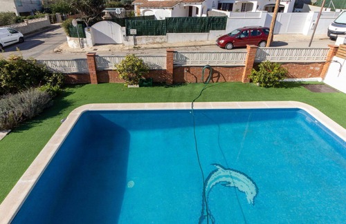 Creixell House | Beautiful private villa for 12 guests with WIFI, A/C, private pool, TV, patio and pets allowed