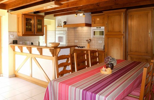 Ploulech House | Beautiful private villa for 6 guests with WIFI, TV, terrace and pets allowed