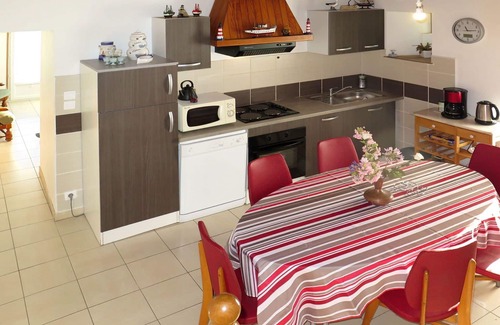 Pleubian House | Beautiful private villa for 5 people with WIFI, TV, patio and pets allowed