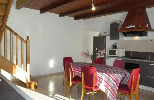 Pleubian House | Beautiful private villa for 5 people with WIFI, TV, patio and pets allowed