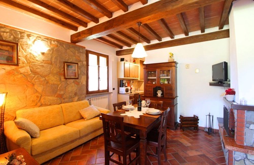 Santarello Villa | Beautiful private villa for 8 people with private pool, WIFI, A/C and TV, close to Montepulciano