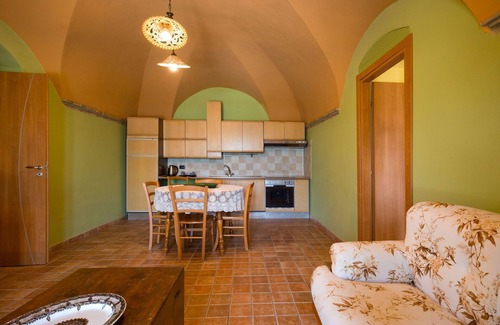 Trivigno Villa | Beautiful private villa for 20 people with pool, WIFI, A/C, TV, patio and pets allowed