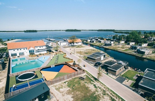 Nunspeet House | Beautiful private villa for 6 people with pool, WIFI, TV and terrace