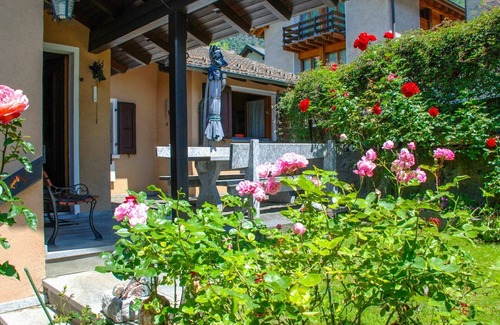 Olivone House | Beautiful private villa for 4 people with WIFI, TV, patio, pets allowed and panoramic view