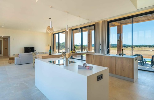 Sencelles Villa | Beautiful private villa for 8 people with WIFI, A/C, private pool, TV, patio and panoramic view