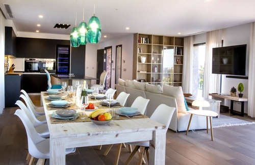 Cansalades Villa | Beautiful private villa for 8 people with A/C, WIFI, hot tub, private pool, TV and patio