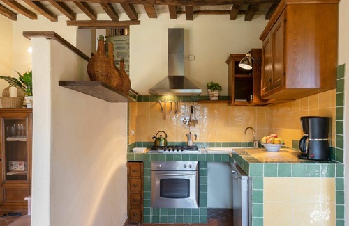 Pieve di Chio House | Beautiful private villa for 12 guests with private pool, WIFI, TV, terrace and pets allowed