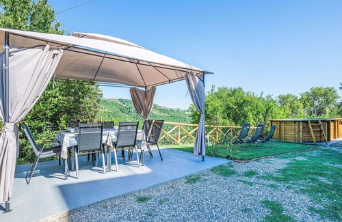 Ficulle House | Beautiful private villa with private pool, WIFI, hot tub, TV, patio, pets allowed and panoramic .