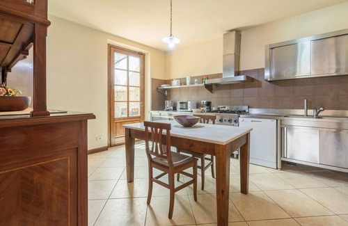 San Gimignano Villa | Beautiful private villa for 10 people with hot tub, private pool, WIFI, A/C, TV and patio