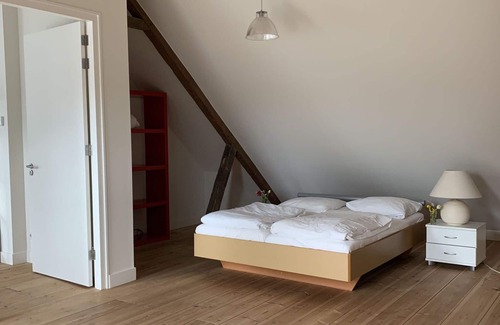 Kapelle House | Beautiful private villa for 8 guests with WIFI, TV, terrace, pets allowed and parking