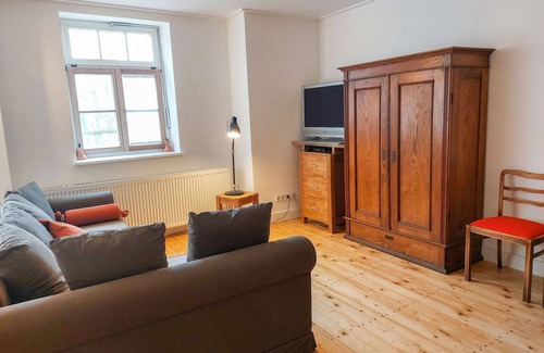 Falkenhain Villa | Beautiful private villa for 3 guests with WIFI, TV and terrace