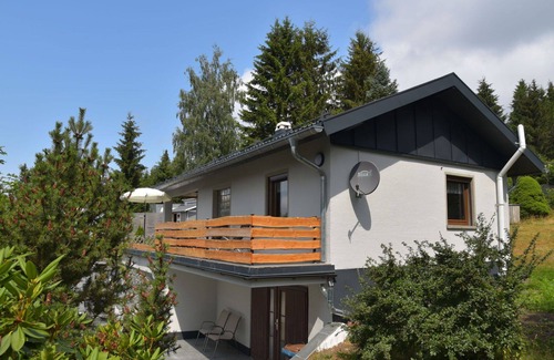 Goldlauter House | Beautiful private villa for 4 guests with WIFI, TV, terrace and pets allowed