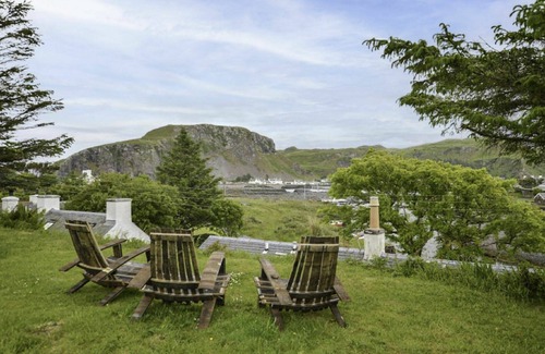 Slate Islands House | Beautiful private villa for 4 people with WIFI, TV and pets allowed