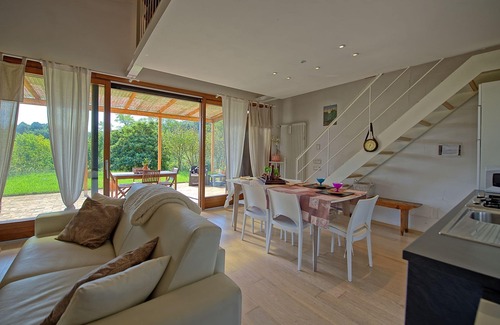 Siena Villa | Beautiful private villa for 2 people with WIFI, A/C, TV, patio and panoramic view