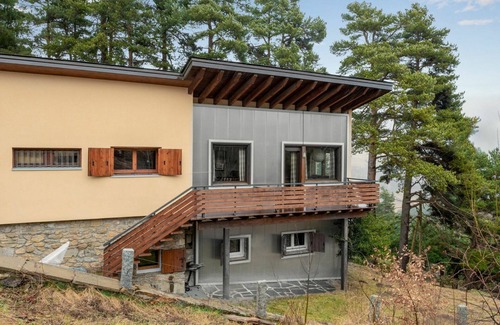 La Molina House | Beautiful private villa for 8 guests with WIFI, TV, balcony, pets allowed and parking