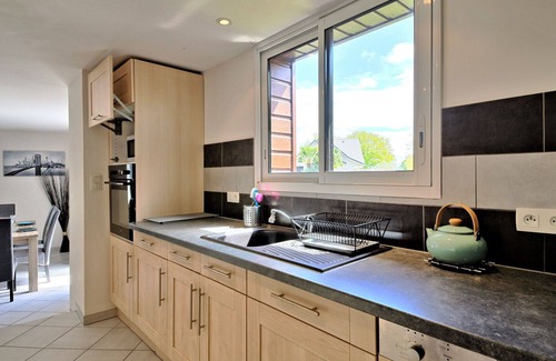 Besne House | Beautiful private villa for 5 people with WIFI, TV, patio and pets allowed