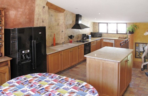 Nyons House | Beautiful private villa for 6 guests with A/C, WIFI, TV, terrace and pets allowed