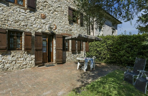 Santa Maria del Giudice Villa | Beautiful private villa for 8 guests with WIFI, TV, patio and pets allowed