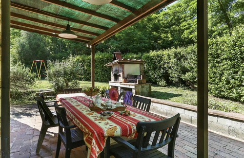 Santa Maria del Giudice Villa | Beautiful private villa for 8 guests with WIFI, TV, patio and pets allowed