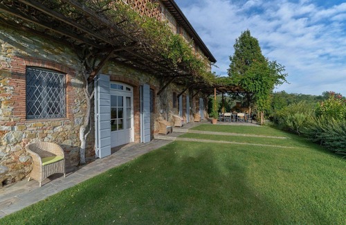 Nozanno Villa | Beautiful private villa for 18 guests with private pool, A/C, WIFI, hot tub, TV and patio