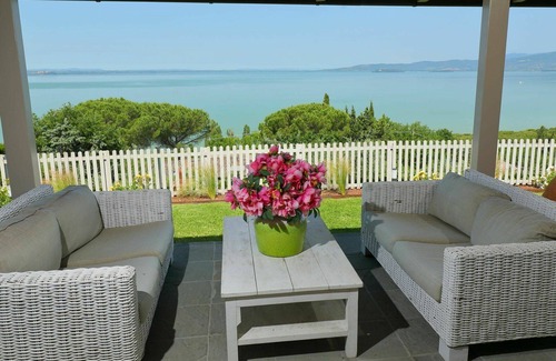 San Feliciano Villa | Beautiful private villa with A/C, private pool, WIFI, TV, patio, pets allowed and parking